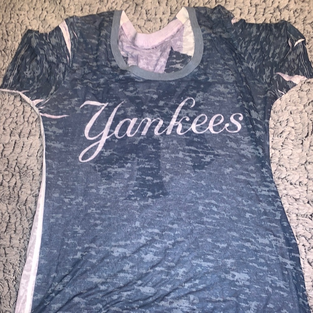 Yankees Top